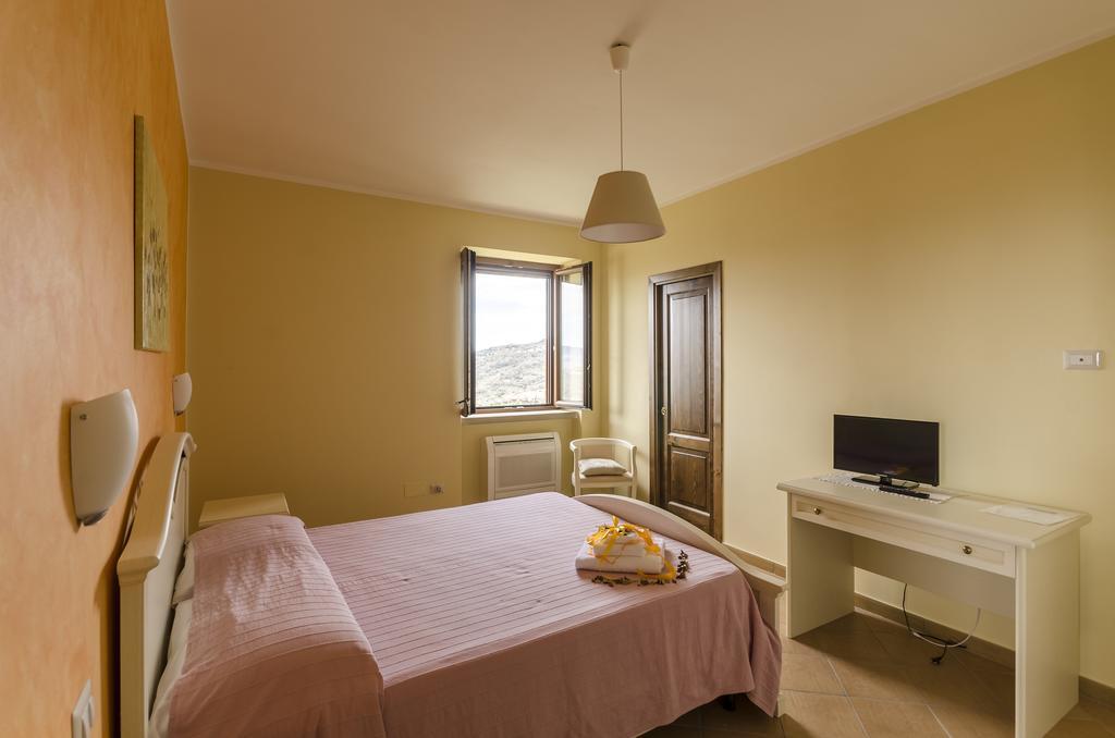 Al Casale Dei Nonni Bed and Breakfast Laureana Cilento Exteriör bild
