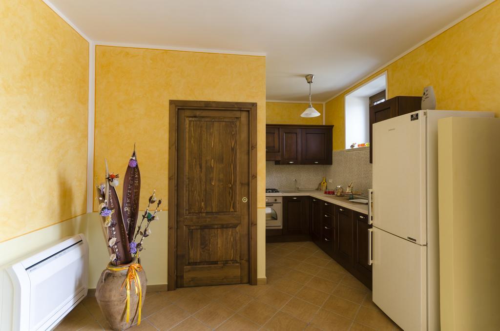 Al Casale Dei Nonni Bed and Breakfast Laureana Cilento Exteriör bild